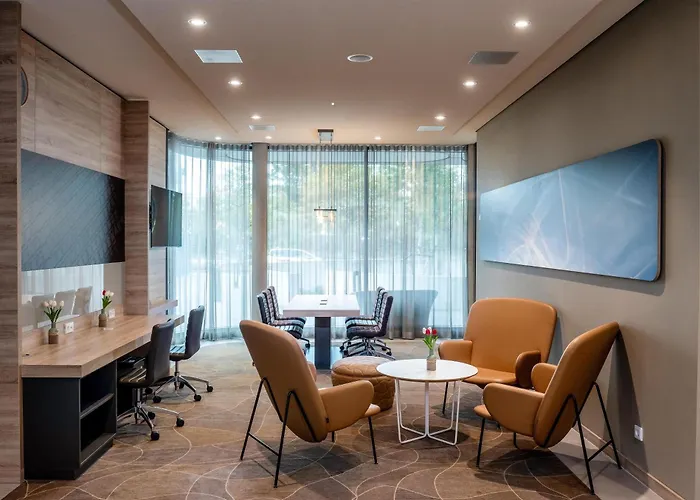 Hampton By Hilton Frankfurt Airport